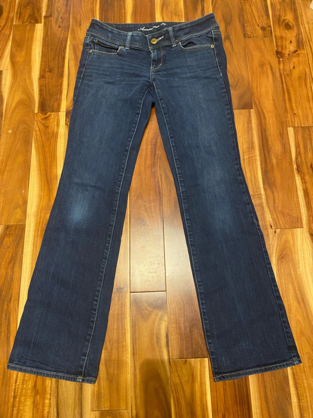 Women Size 8 American Eagle Outfitters Dark Blue Slim Boot Cut Jeans